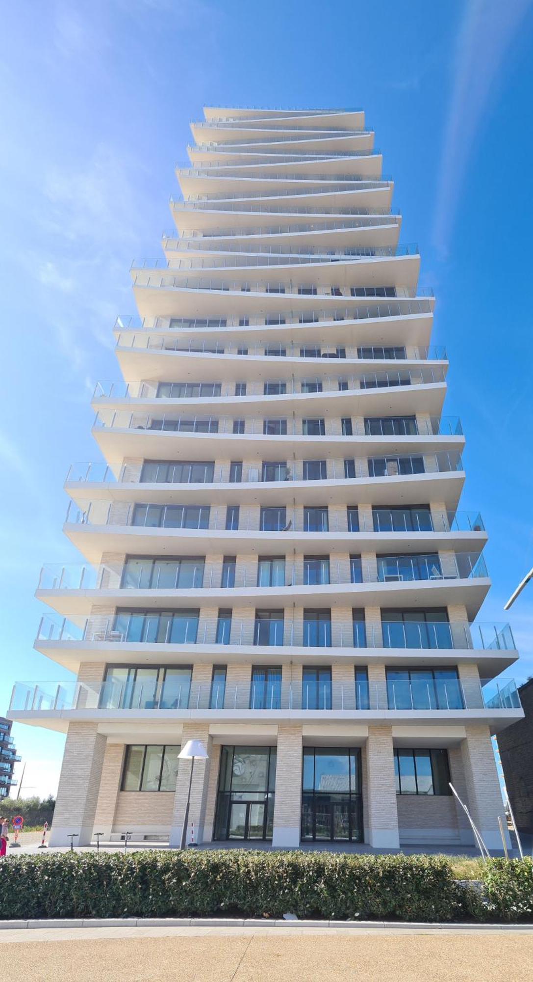 Central Park Tower Sea View Residence With Pool And Gym Οστένδη Εξωτερικό φωτογραφία